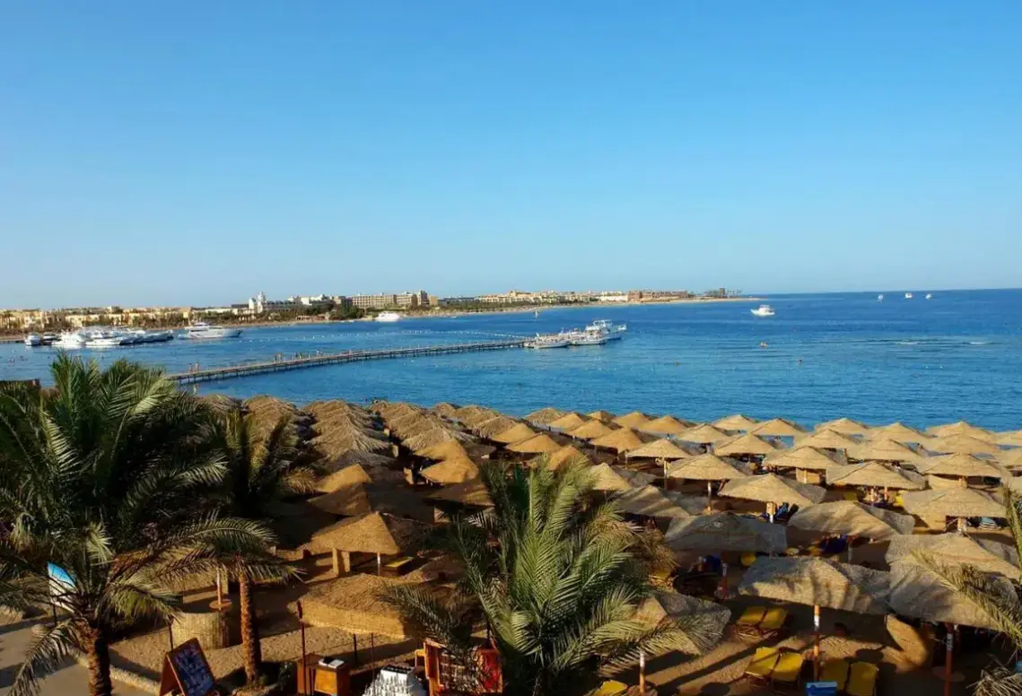 Plaża przy hotelu Jaz Neo Saraya Palms
