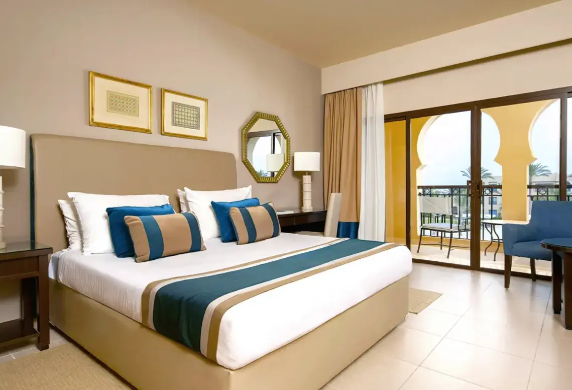 Pokój w hotelu Jaz Oriental Resort