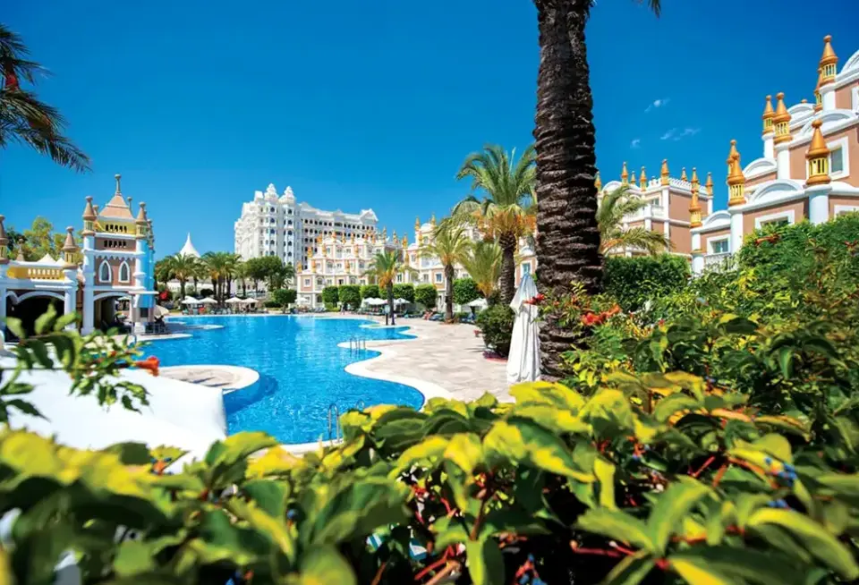 Basen w hotelu Kamelya Aishen Club (ex. Kamelya Aishen K Club)