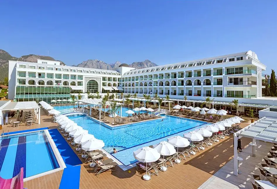 Hotel Karmir Resort (Kemer) w Turcja (Kemer) - oferta last minute
