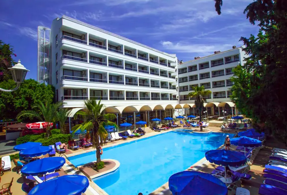 Basen w hotelu Kaya Maris