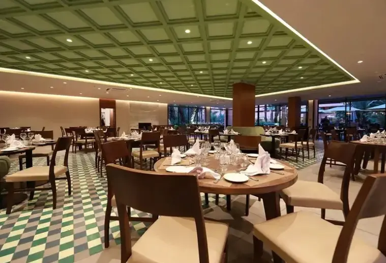 Restauracja i jedzenie w hotelu Kenzi Farah