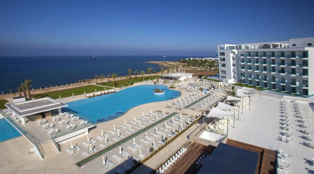 Hotel King Evelthon Beach Hotel and Resort