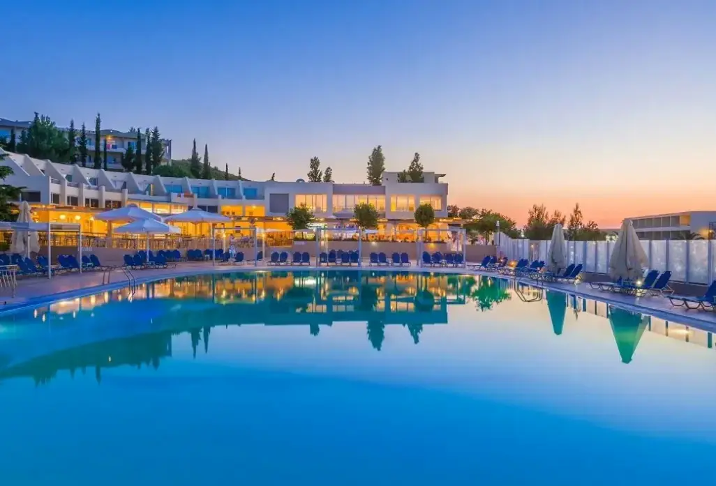 Basen w hotelu Kipriotis Aqualand