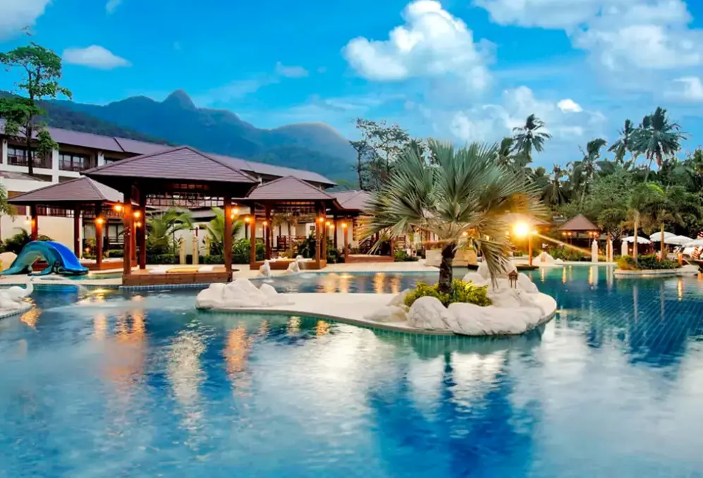 Basen w hotelu Koh Chang Kacha Resort