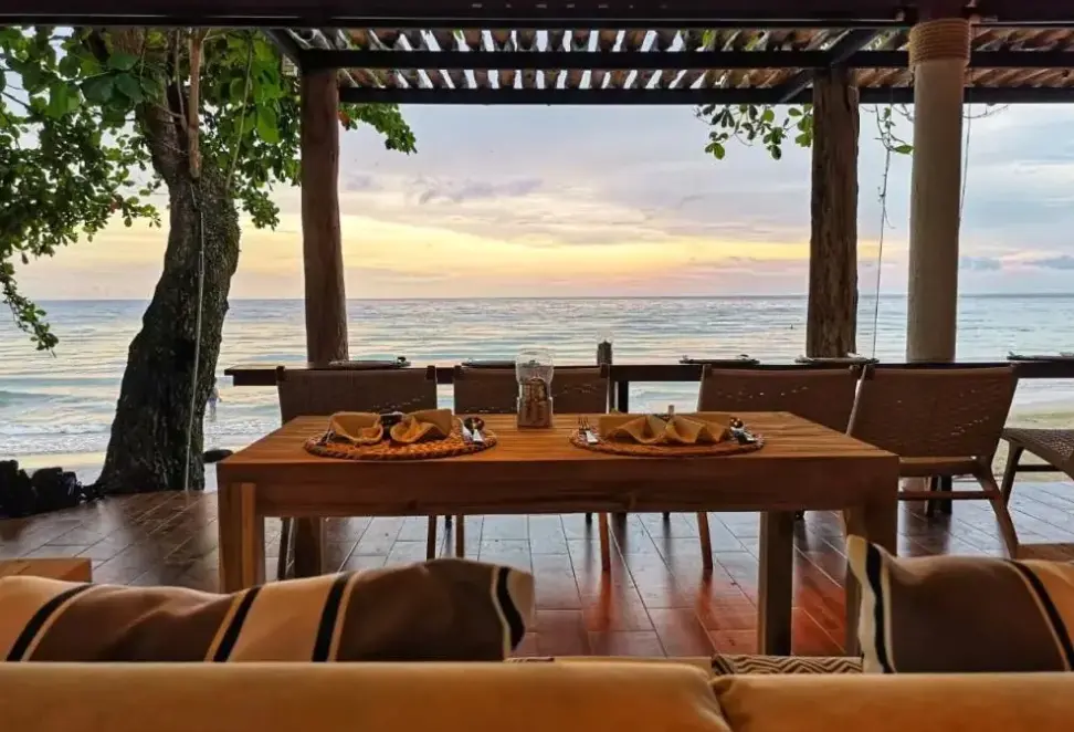 Plaża przy hotelu Koh Chang Kacha Resort
