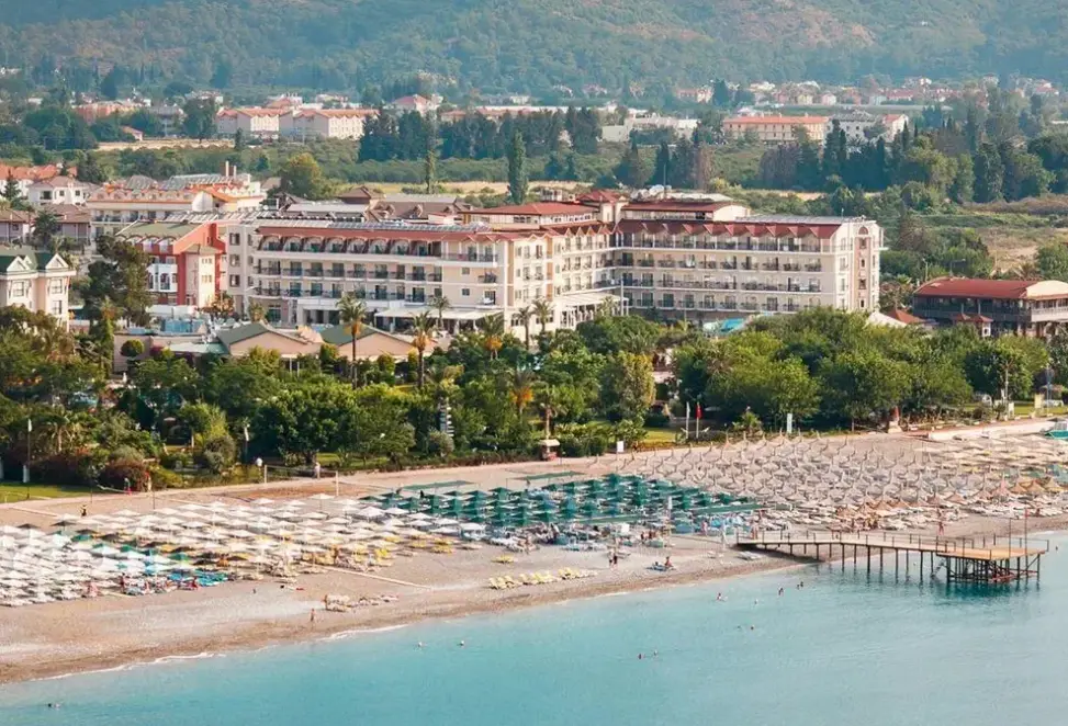 Plaża przy hotelu L' Oceanica Beach Resort (Kemer)