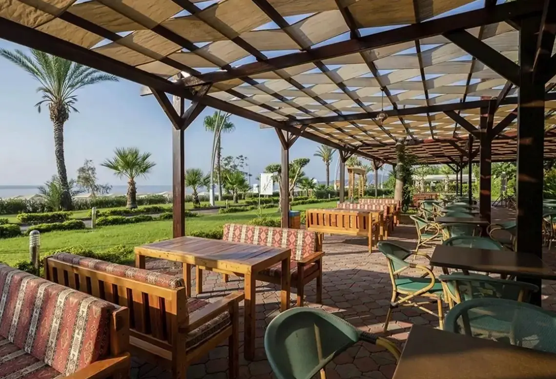 Restauracja i jedzenie w hotelu L' Oceanica Beach Resort (Kemer)