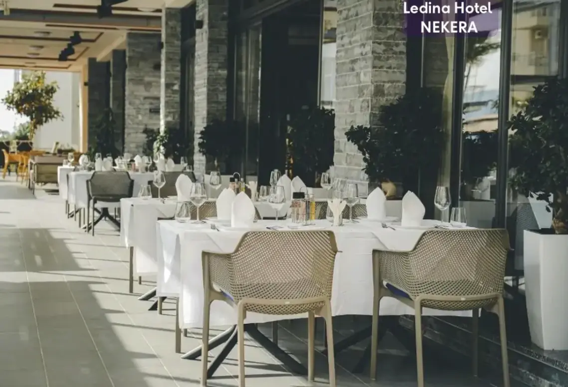 Restauracja i jedzenie w hotelu Ledina (Vlorë)