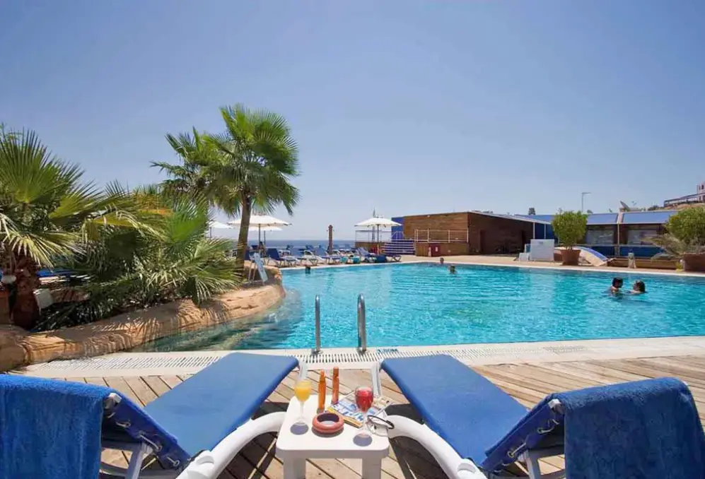 Basen w hotelu Lido Sharm