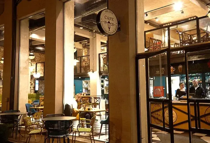 Restauracja i jedzenie w hotelu Lion Sofia