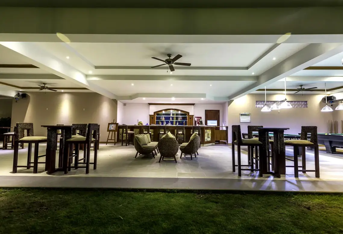 Restauracja i jedzenie w hotelu Lotus Mui Ne Resort & Spa