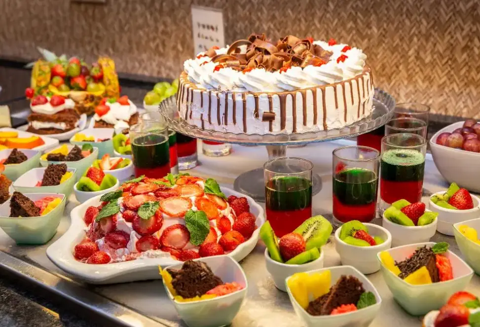 Restauracja i jedzenie w hotelu Luna Solaqua