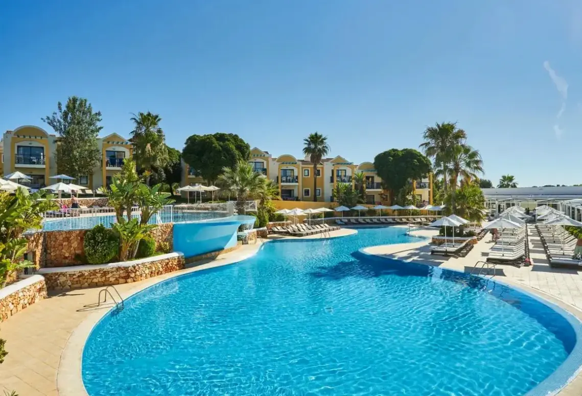 Basen w hotelu Mar Paradise Club & Spa (ex. Paradise Club & Spa)