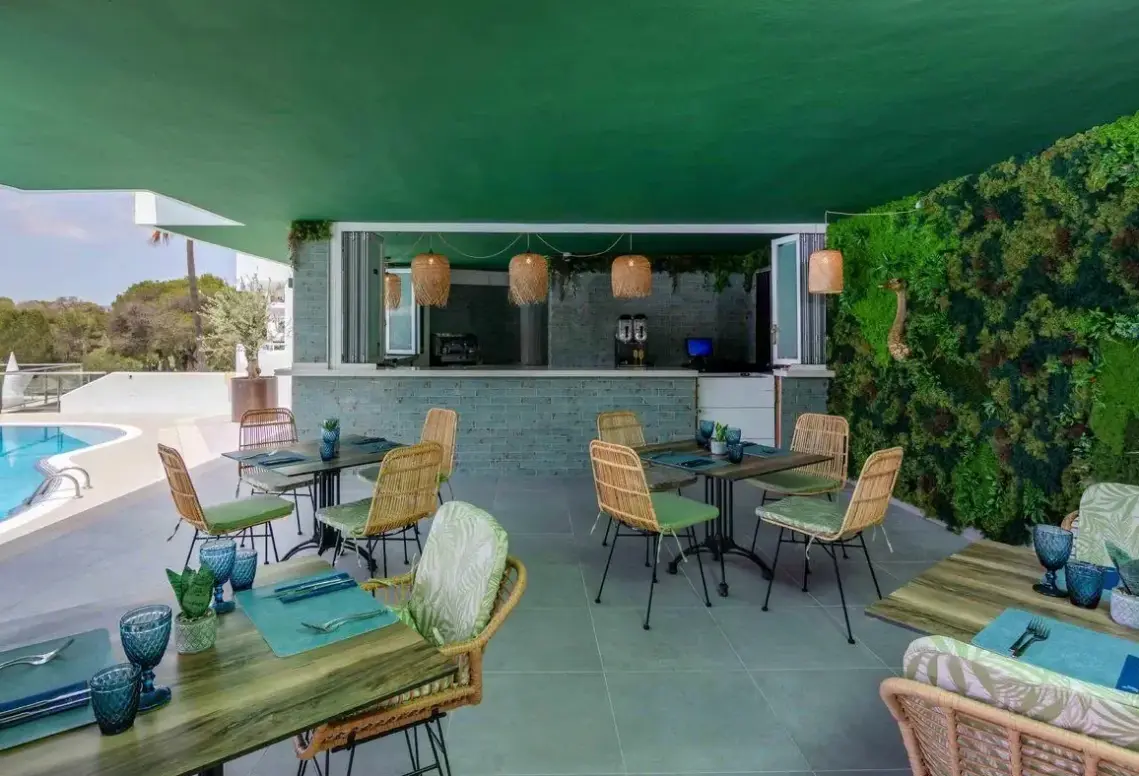 Restauracja i jedzenie w hotelu MarSenses Natura Olea (ex Ferrera Beach)