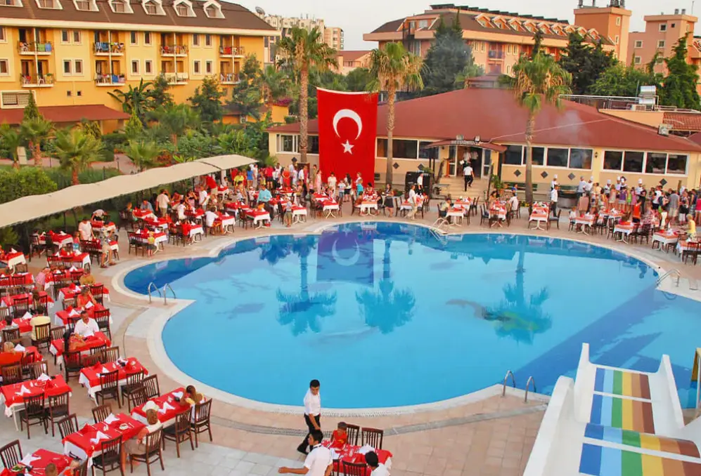 Basen w hotelu Miramor Garden Resort & Spa (ex. Seker Resort)
