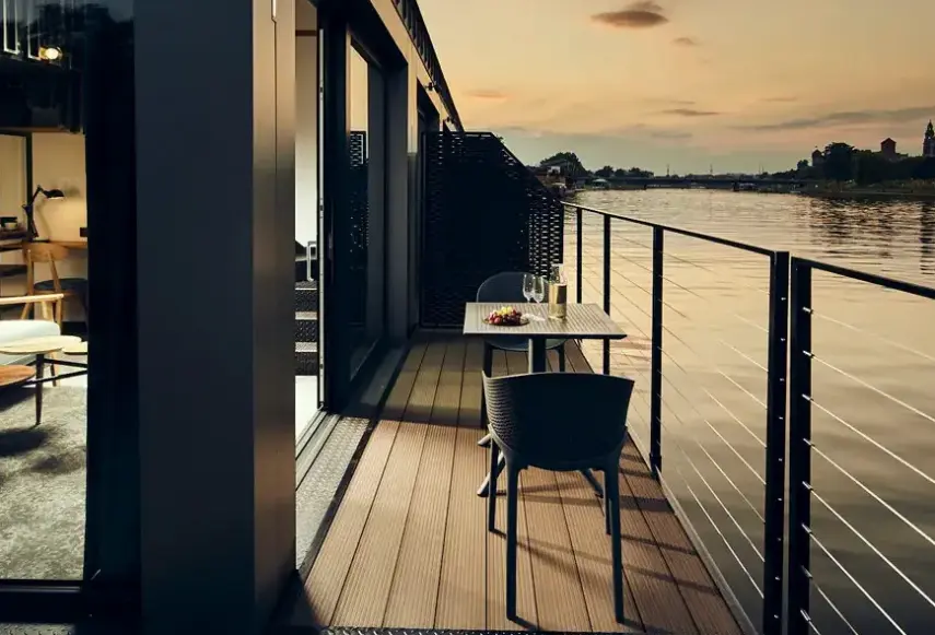 Widok z hotelu New Port