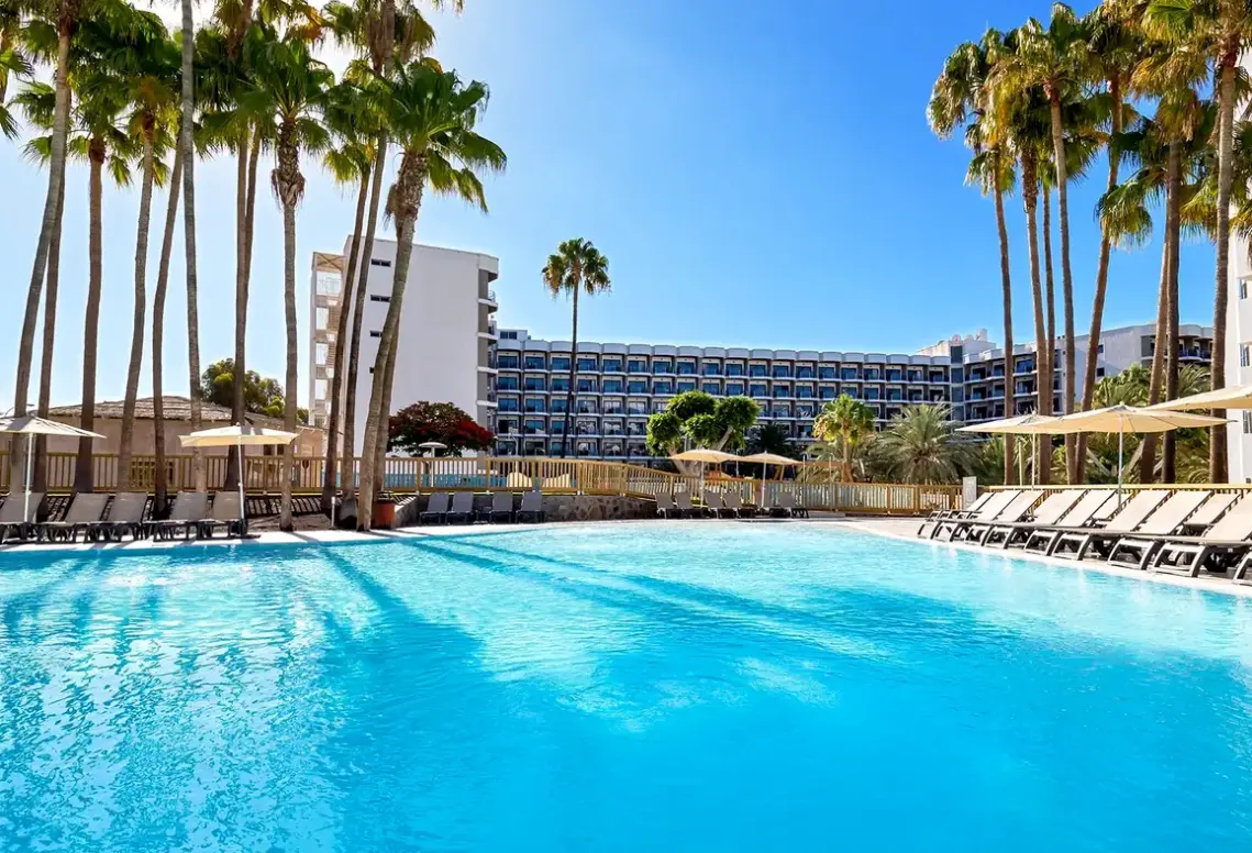 Basen w hotelu Occidental Margaritas (ex. Barcelo)