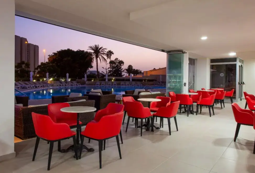 Restauracja i jedzenie w hotelu Ole Tenerife Tropical (ex Iberostar)