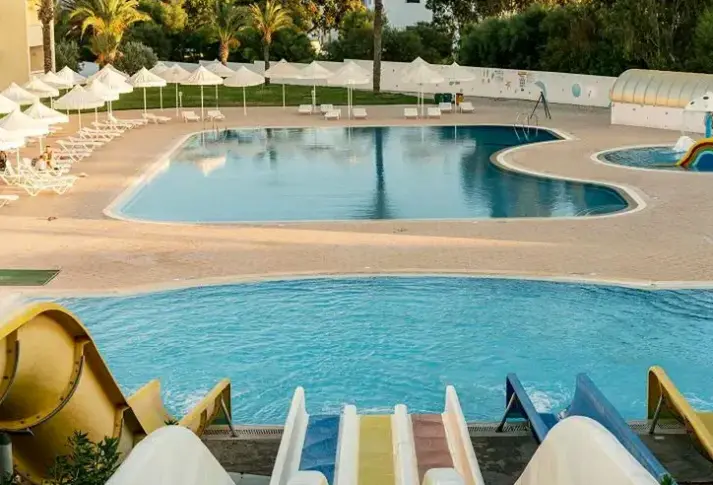 Basen w hotelu Omar Khayam Resort & Aquapark