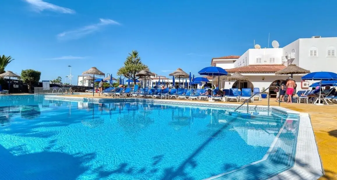 Basen w hotelu Ona el Marques Resort