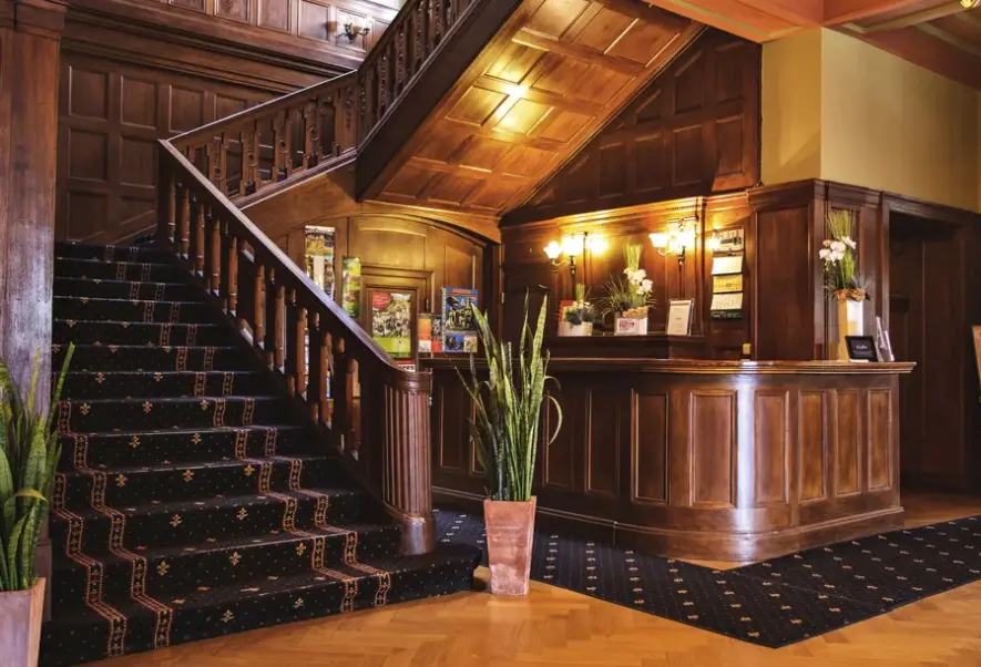 Lobby hotelu Pałac Paulinum