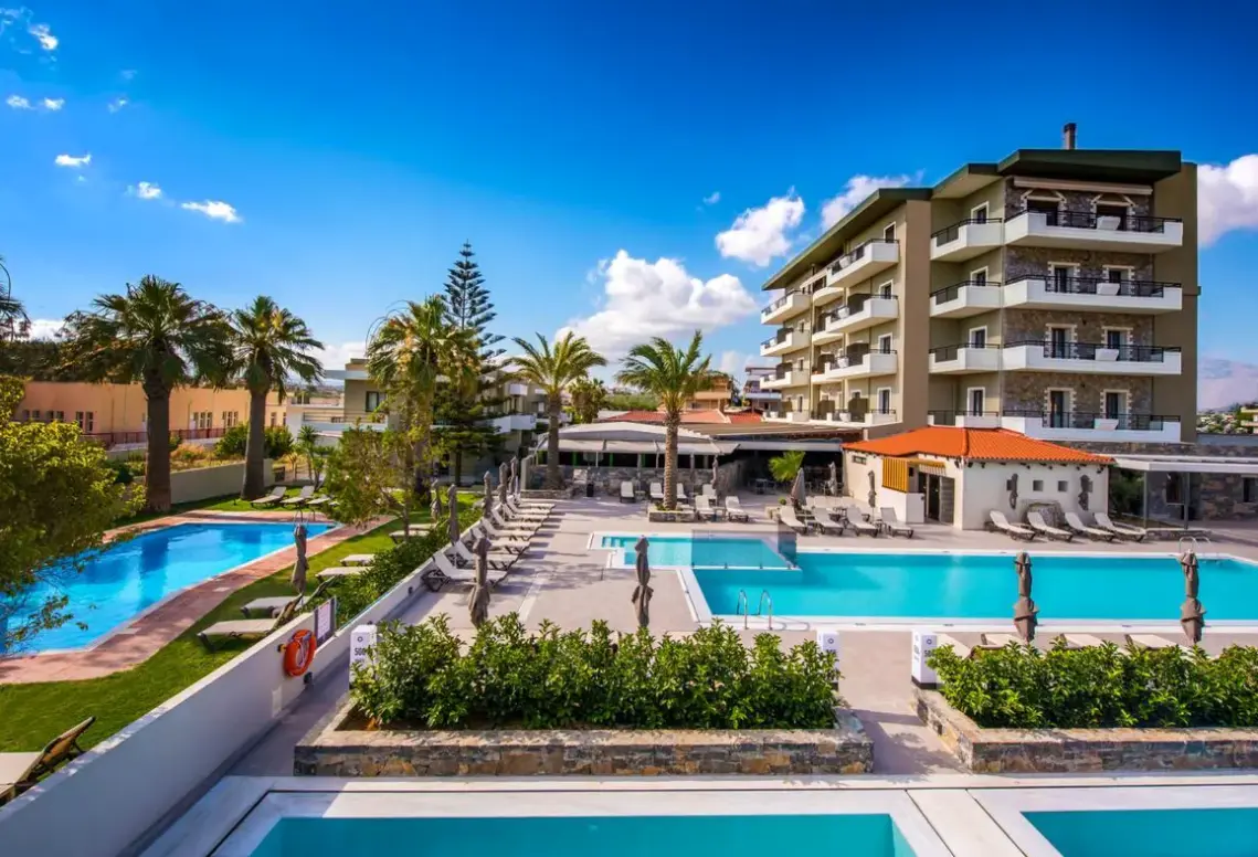 Hotel Petousis & Suites