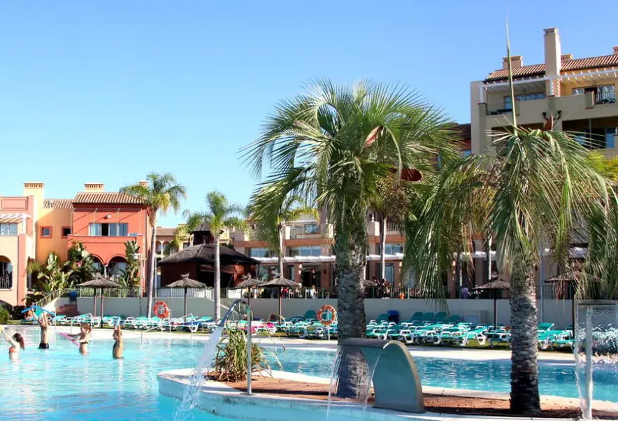 Basen w hotelu Pierre & Vacances Terrazas Costa del Sol