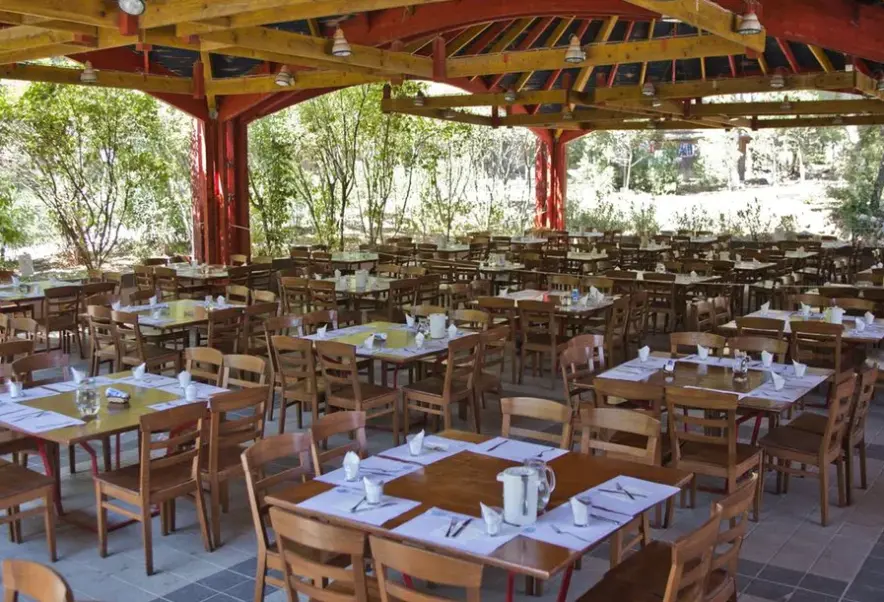 Restauracja i jedzenie w hotelu Pine Beach Pakostane (ex.Club Pakostane)