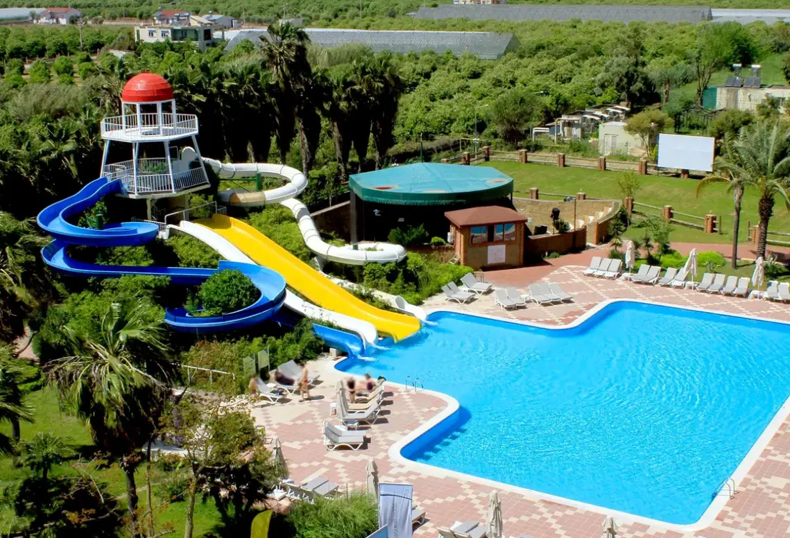 Basen w hotelu Presa Di Finica (Finike)