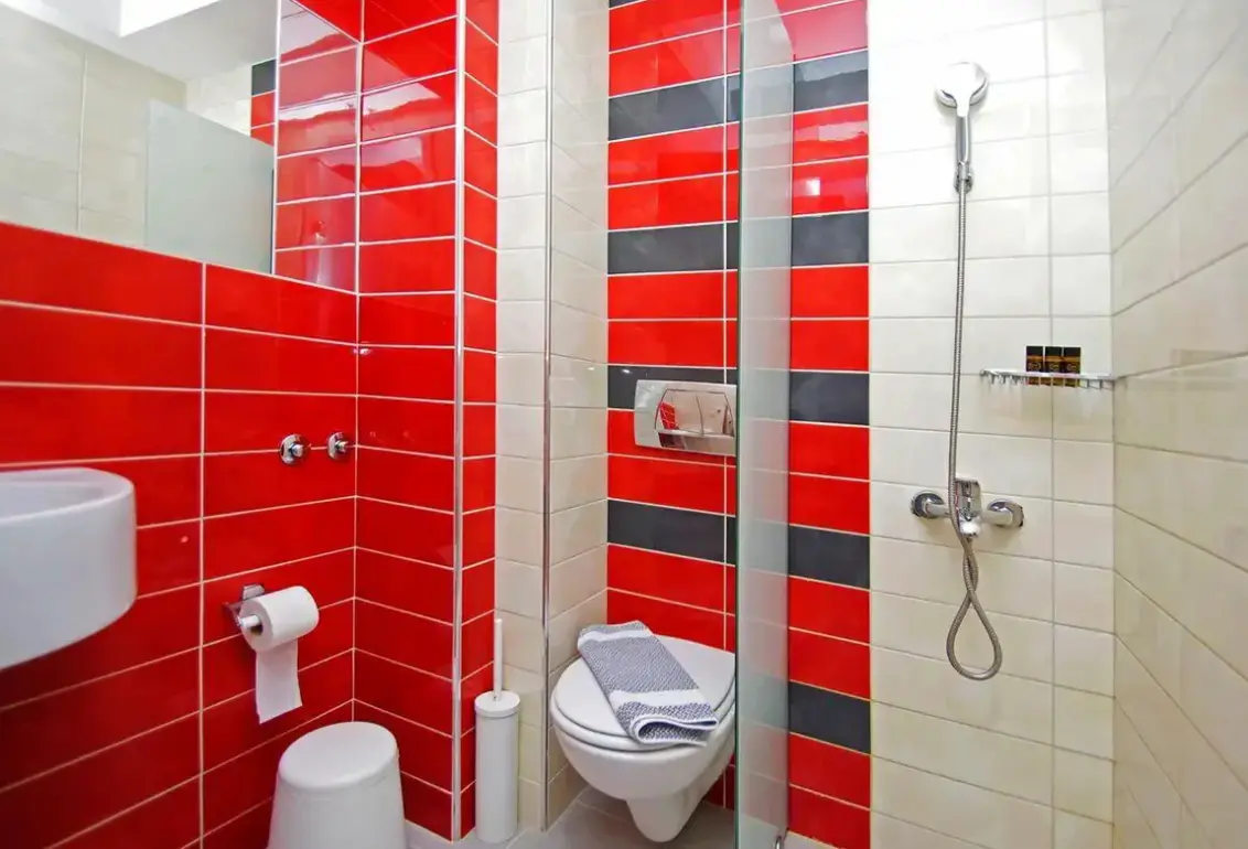 Łazienka w pokoju hotelu Principal New Leisure (Paralia)