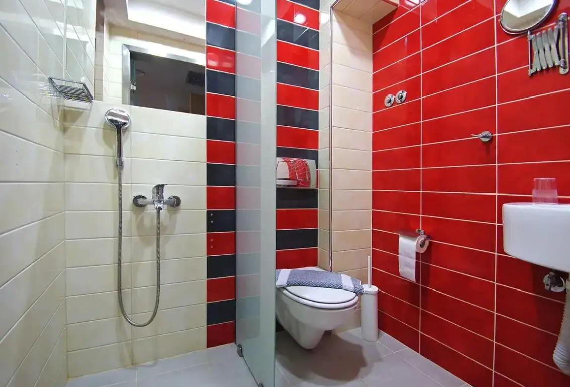 Łazienka w pokoju hotelu Principal New Leisure (Paralia)