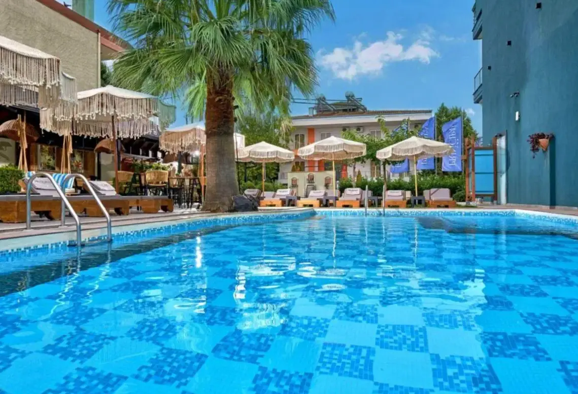 Basen w hotelu Principal New Leisure (Paralia)