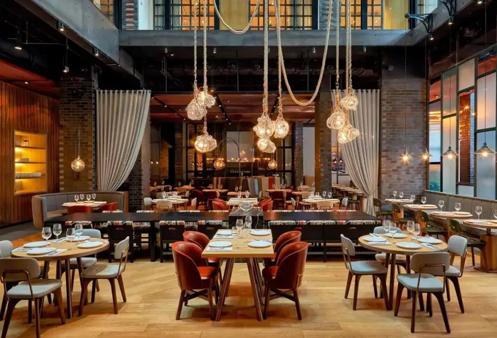 Restauracja i jedzenie w hotelu Puro Gdańsk