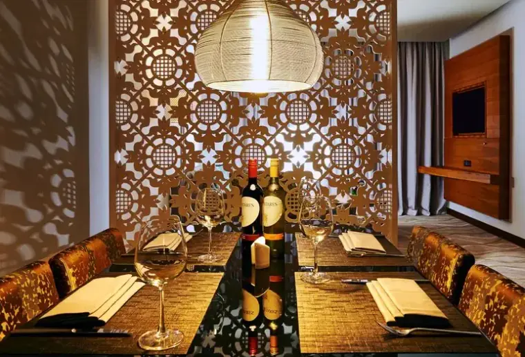 Restauracja i jedzenie w hotelu Radisson Colombo