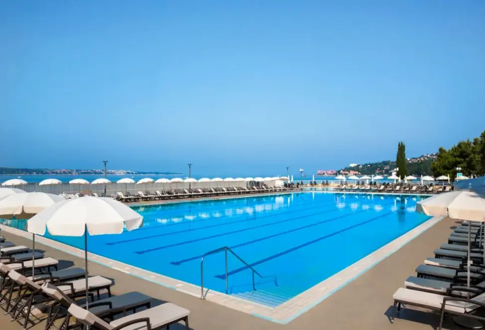 Basen w hotelu Remisens Premium Casa Bel Moretto (ex Barbara)