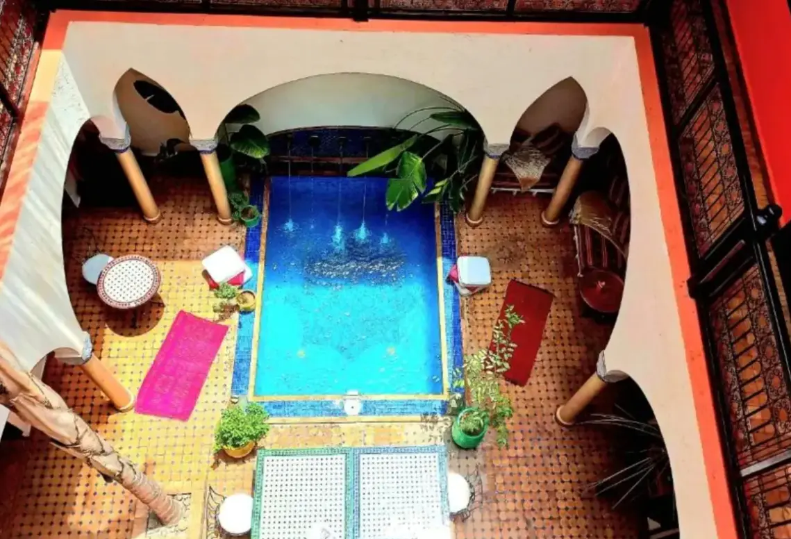 Basen w hotelu Riad Reve d' Antan