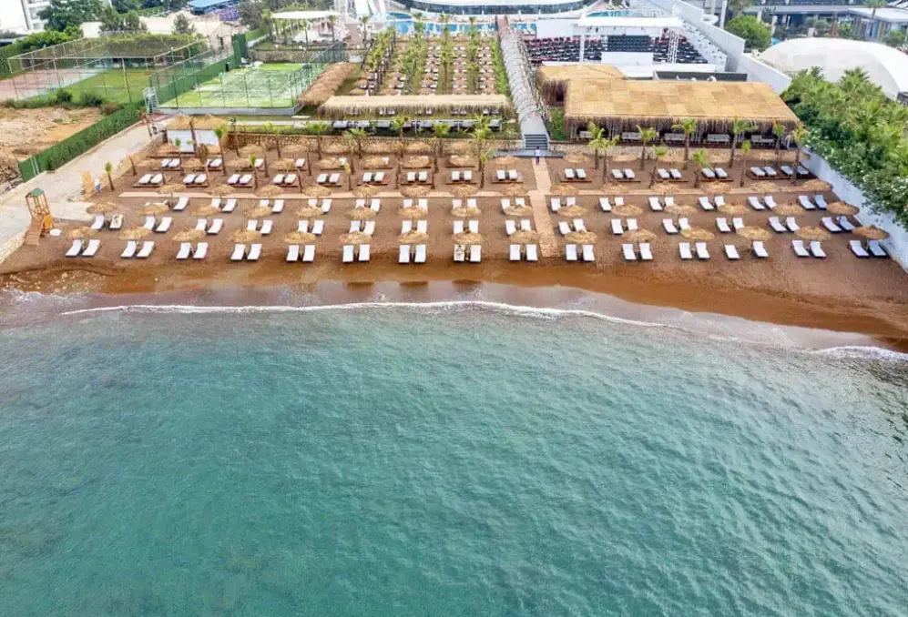 Plaża przy hotelu Rubi Platinum Sign