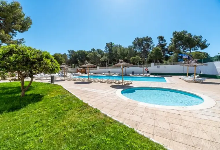 Basen w hotelu Salou Pacific