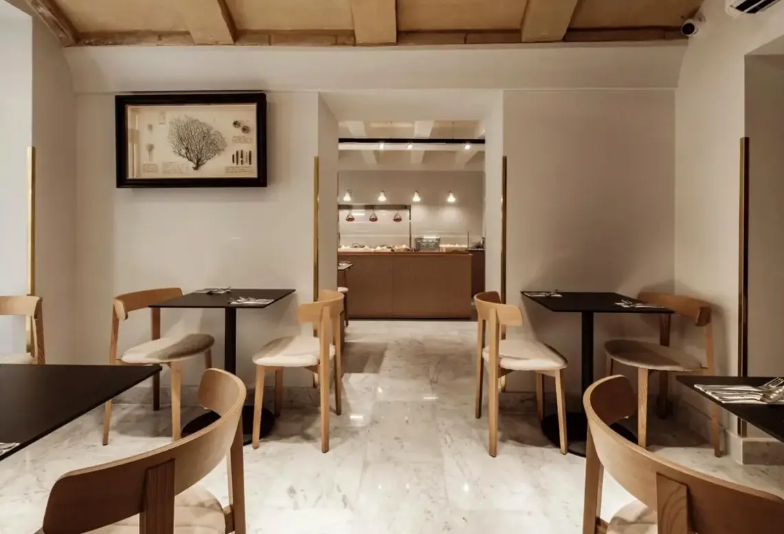 Restauracja i jedzenie w hotelu San Karlu