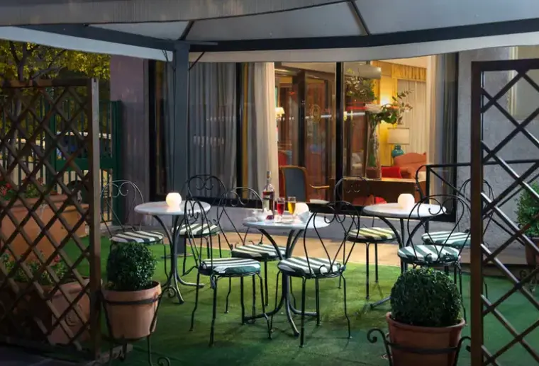 Lobby hotelu Santa Costanza
