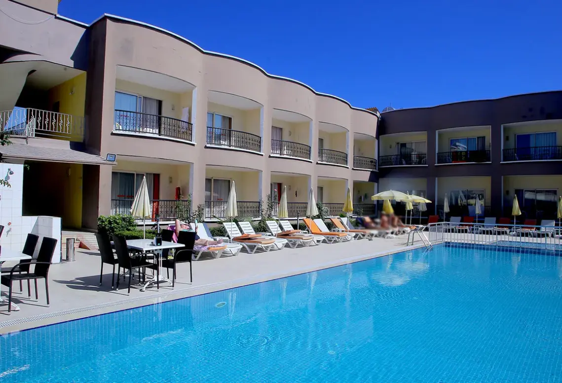 Hotel Sayanora Park