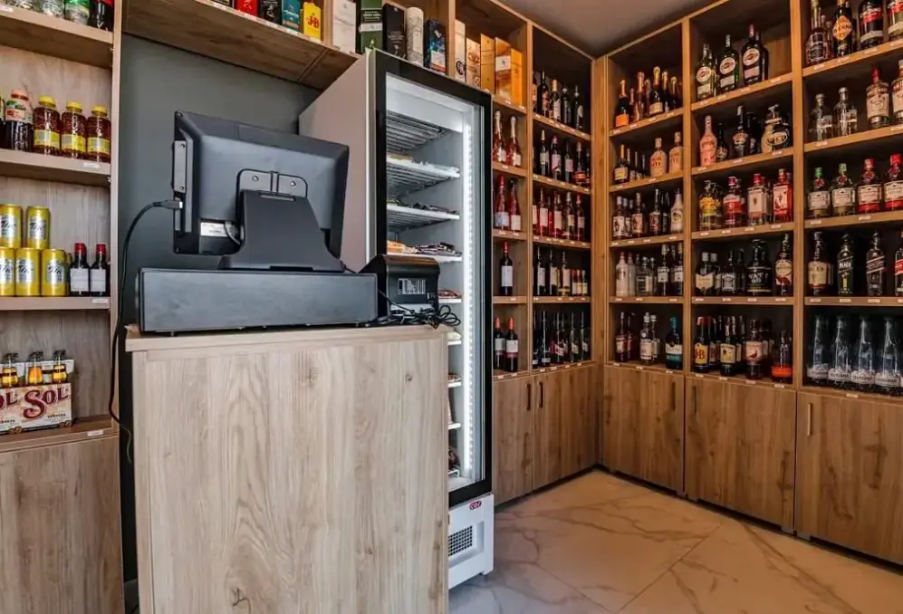 Restauracja i jedzenie w hotelu SeaView (Qawra)