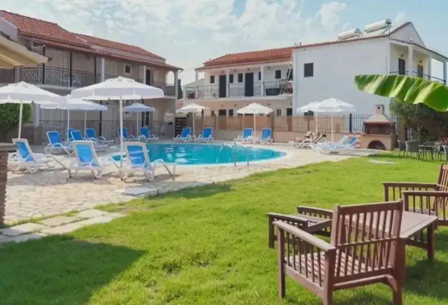 Basen w hotelu Secreta Vista