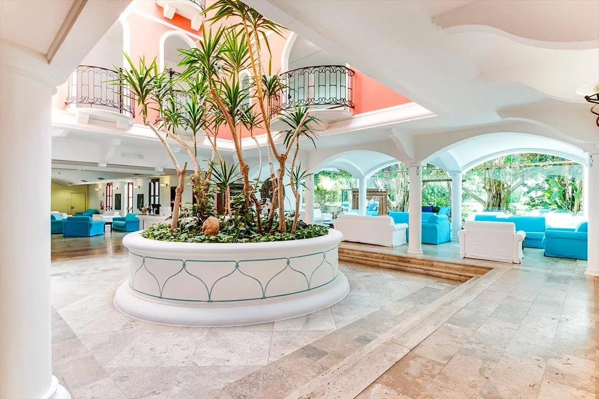 Lobby hotelu Sighientu Thalasso & Spa