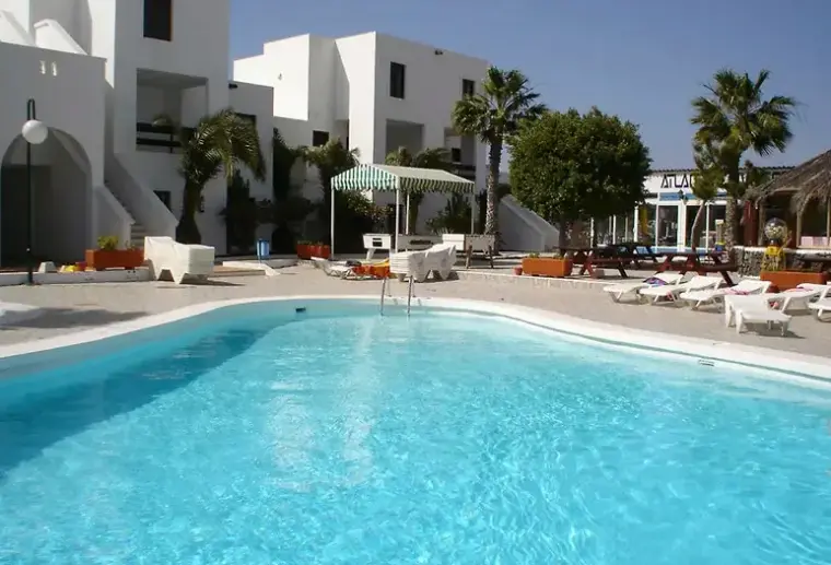 Basen w hotelu Sol Apartamentos