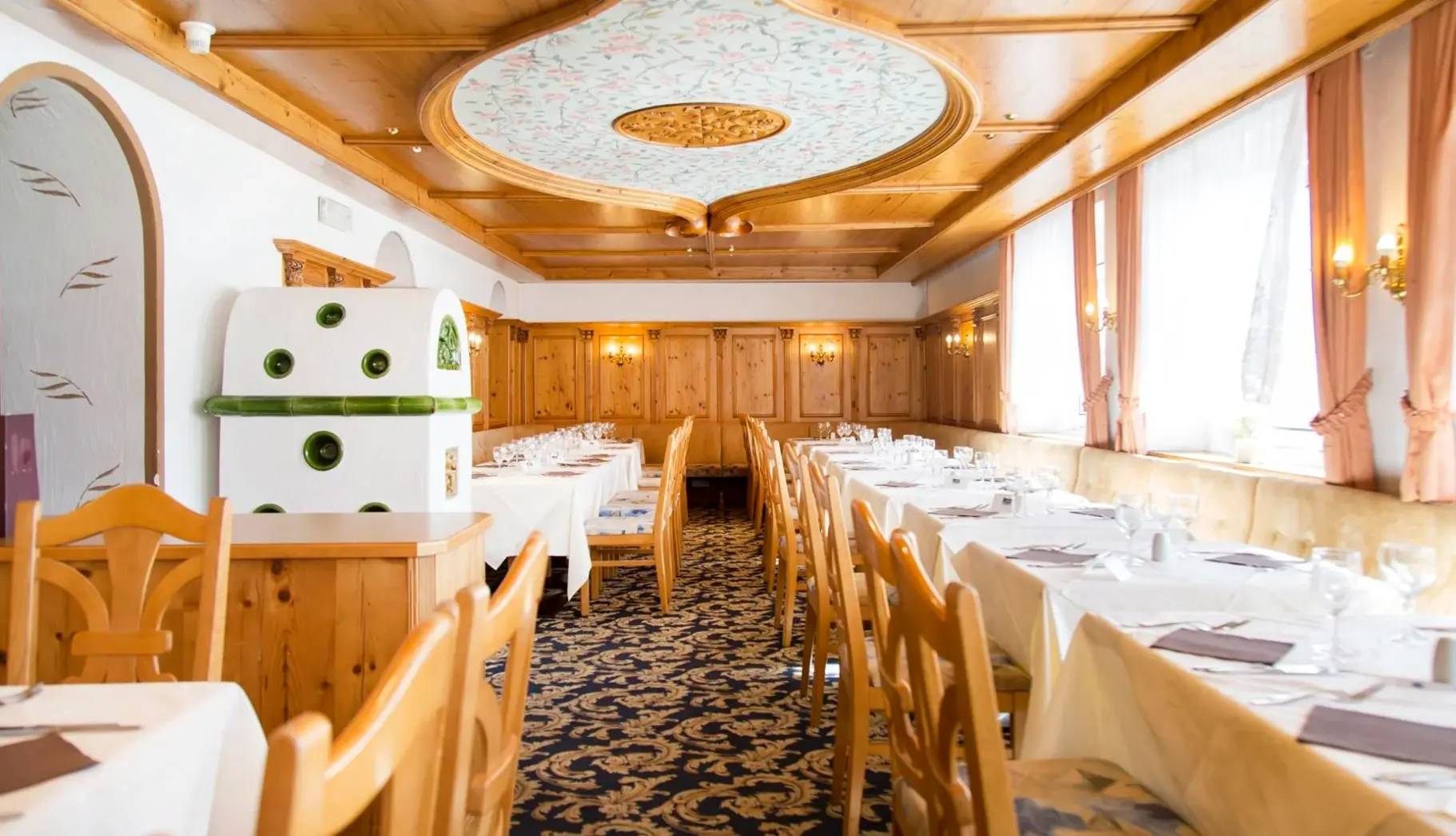 Restauracja i jedzenie w hotelu Sporthotel Kurzras