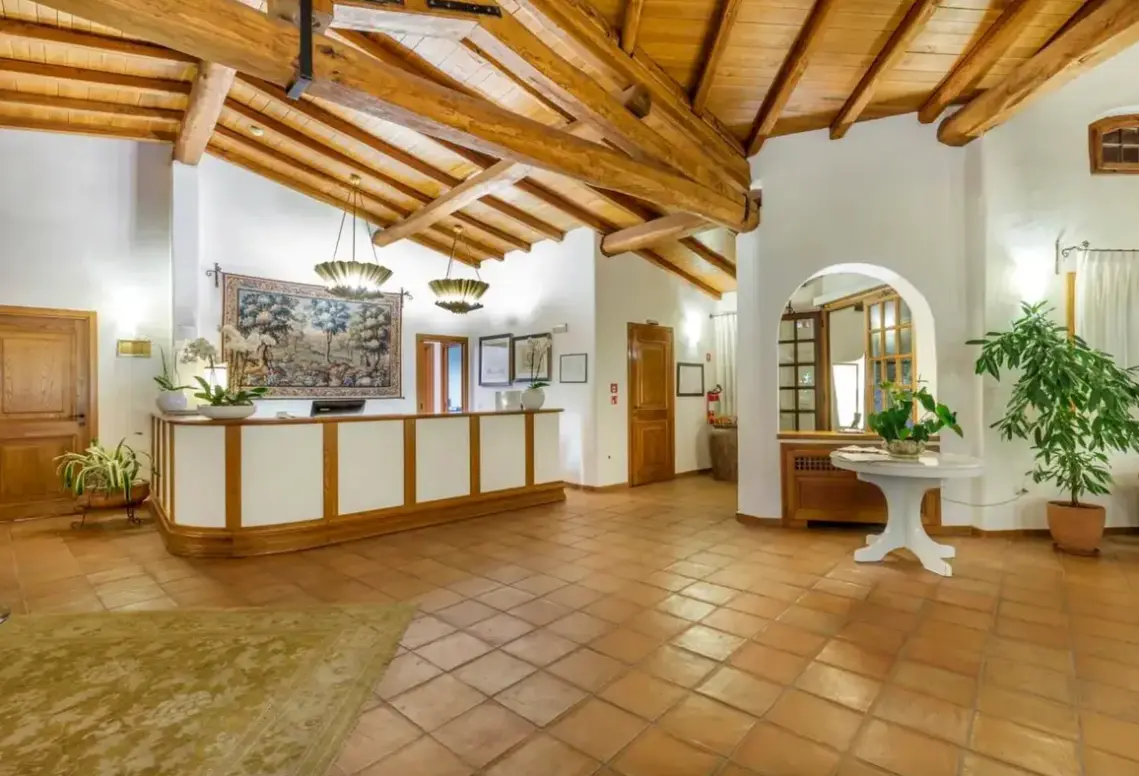 Lobby hotelu Sporting (Porto Rotondo)