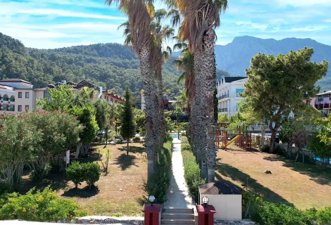 Widok z hotelu Sumela Garden