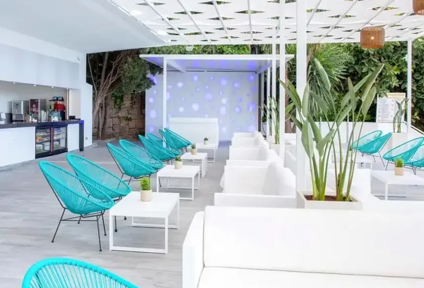Lobby hotelu Sunlight Bahia Principe Coral Playa